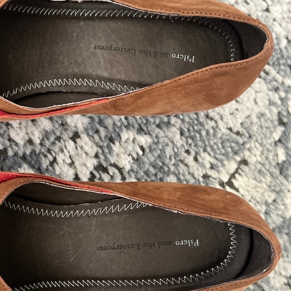 Pilcro Anthropologie Suede Heels Folded design brown red pumps shoes retro look - Picture 3 of 8